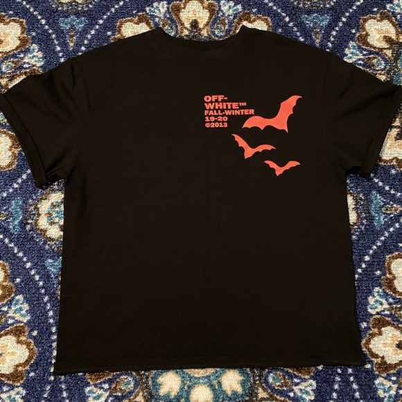 Off-White Black T-Shirt with Red Bat Design - Picture 1 of 3